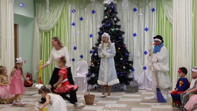 Новогодний праздник. Группа "Одуванчик". Корпус № 3. 22.12.20 смотреть онлайн