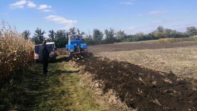 т 150 после ремонта, настроика плуга..mp4 смотреть онлайн