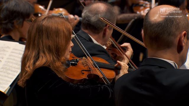 Bruch: 1. Violinkonzert ∙ hr-Sinfonieorchester ∙ Simone Lamsma ∙ Jader Bignamini смотреть онлайн
