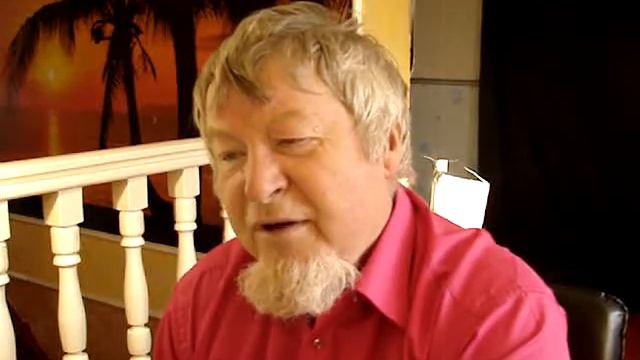 Со мною вот что происходит смотреть онлайн