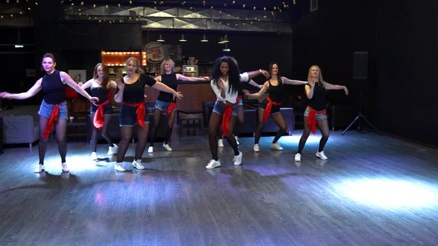 САЛЬСА LADY STYLE с Lia Armenteros смотреть онлайн