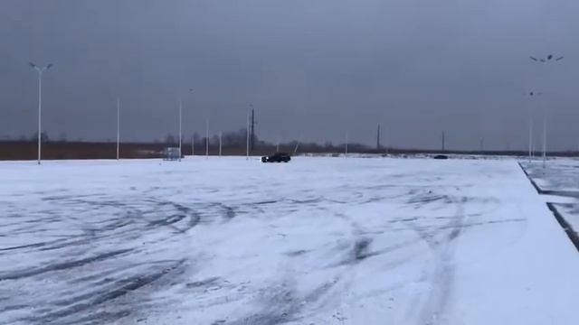 Kia Magentis V6 на зимней парковке смотреть онлайн