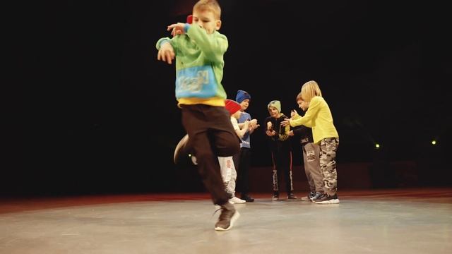 Break Dance (7+) (Сергей Куйдин) смотреть онлайн