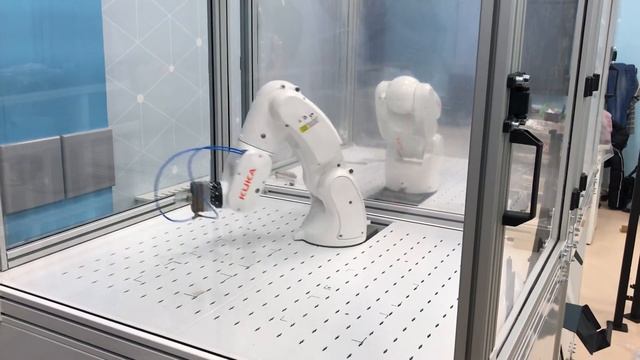 Промышленный робот Kuka на максималках смотреть онлайн