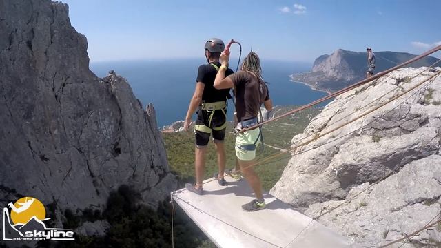 Эдик Ilias-kay Rope jumping with Skyline x-team in Crimea смотреть онлайн