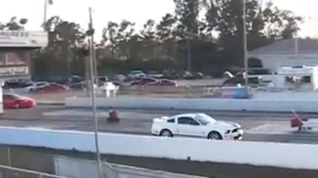 Ford Mustang Shelby GT 500 Super Snake Drag Racing смотреть онлайн