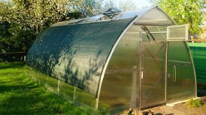 СПАСАЕМ  РАСТЕНИЯ ОТ СОЛНЦА. ЗАТЕНЯЮЩИЕ СЕТКИ для ТЕПЛИЦЫ и не только