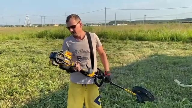Триммер DeWALT DCM571N FlexVolt 54V смотреть онлайн