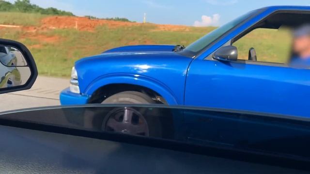 5.3l V8 S10 vs 16’ 5.0 Coyote Mustang Street Race смотреть онлайн