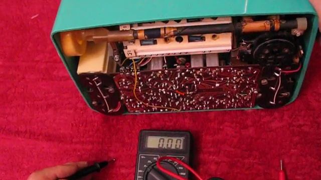 Планка ФМ. Работает даже при пониженном напряжении питания (включен резистор вместо цепочки диодов) смотреть онлайн