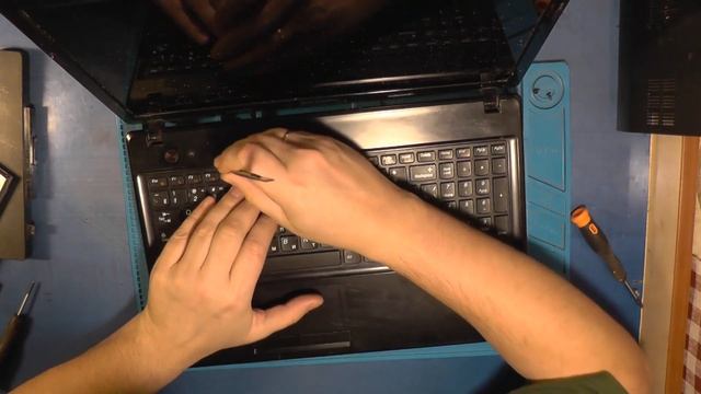Разборка ноутбука Lenovo G585 смотреть онлайн