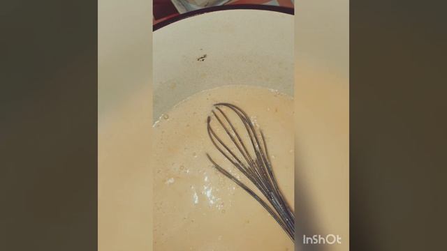 Тортик на сковороде с заварным кремом. Оператор пока из меня не важный, но старалась как могла ?? смотреть онлайн