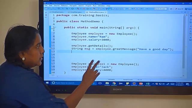 Java tutorial for beginners - Example of adding methods to a java class смотреть онлайн