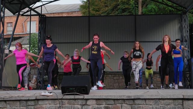 Zumba смотреть онлайн