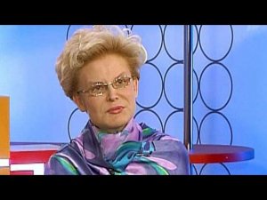 ШОК! Малышевой стало ПЛОХО на съёмках программы Жить здорово!