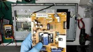 Телевизор SAMSUNG UE28F4000, звук есть, изображения нет