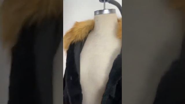 Женская шуба из натурального меха кролика rex, модная черная с большим капюшоном красной лисы, смотреть онлайн