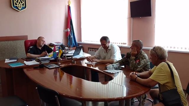 Так есть или нет нелегальной торговли бензином в Бахмуте? смотреть онлайн