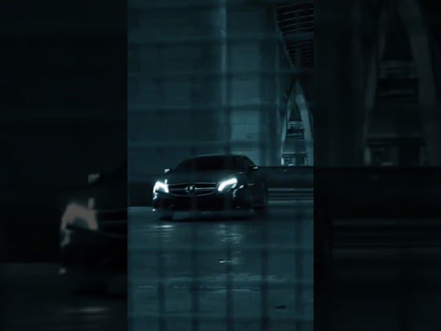 QUATTROTEQUE - SHAKA LAKKA смотреть онлайн
