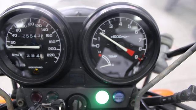 Honda NTV 650 с 3-мя кофрами и защитой на двтгатель. WWW.MOTOBAZA.BIZ смотреть онлайн