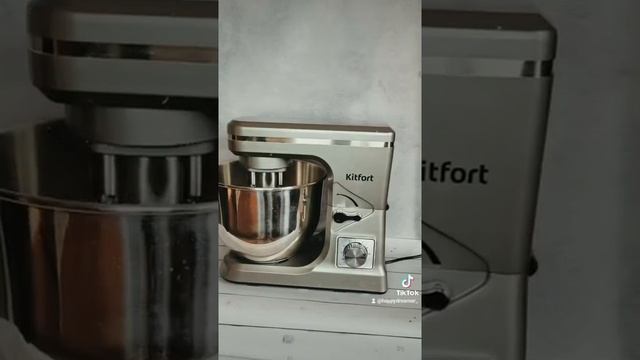 Стационарный миксер Kitfort КТ-1338 смотреть онлайн