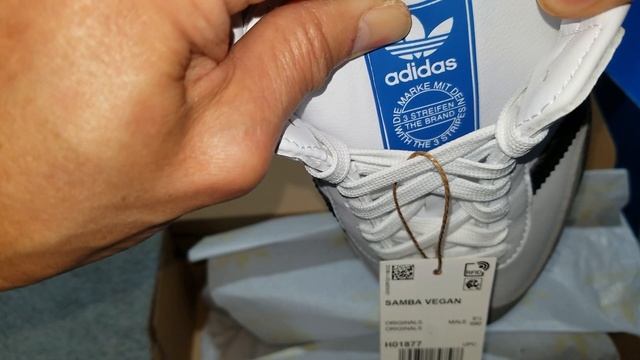 (2) Adidas Originals SAMBA VEGAN Shoes смотреть онлайн