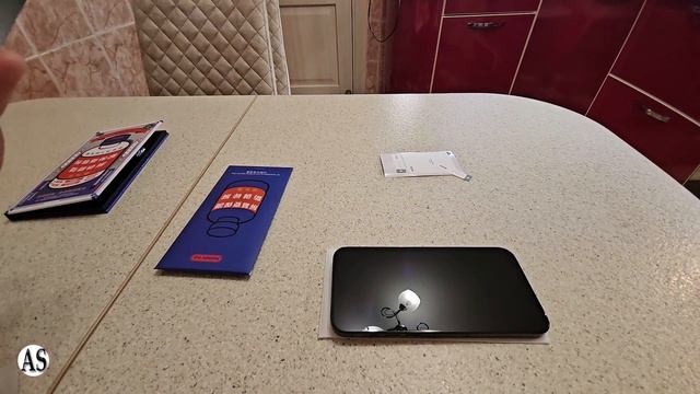 Как самому наклеить защитное стекло на IPHONE смотреть онлайн