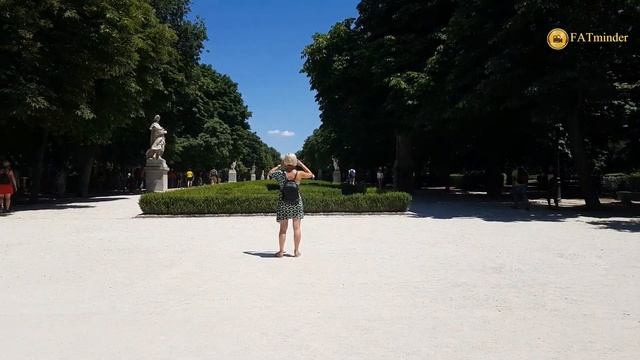 MADRID - The Central Capital of SPAIN - Travel vlog смотреть онлайн