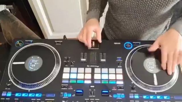 Dj Krispiz Allstar - Démo Pioneer Rev7 . Missy Elliott Slide смотреть онлайн