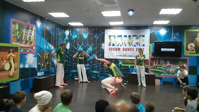 Гости на Forum Dance Fest Day 3 - RDA Capoeira - Rabo de Arraia, Киев смотреть онлайн