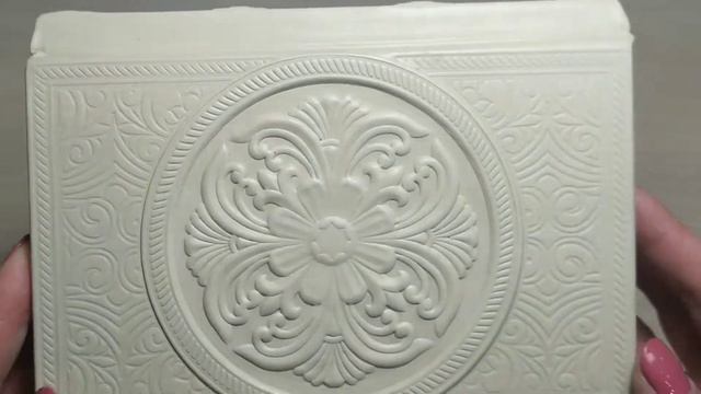 Шкатулка с тиснением Рениссанс смотреть онлайн