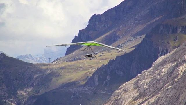 Col Rodella, Dolomites quite turbulent Hang Gliding Sept. 2014 смотреть онлайн