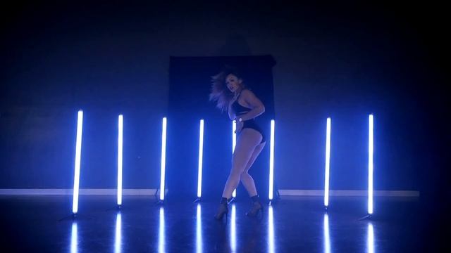 Sabina America | America's Bombshells: One and Only | "Toda" Alex Rose,Cazzu,RauwAlejandro... смотреть онлайн