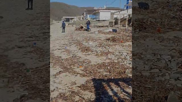 ЧЕРНОЕ МОРЕ КУРОРТ ЛЕРМОНТОВО ПЛЯЖ ВЕСНА 2022 ПОДГОТОВКА К СЕЗОНУ ПУТЕШЕСТВИЯ ПО РОССИИ смотреть онлайн