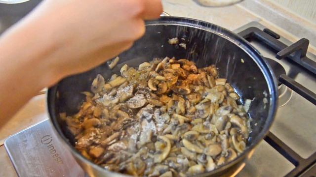 Жюльен с грибами, курицей и сливками. БЕЗ майонеза, сметаны и молока. Готовим без мамы. смотреть онлайн