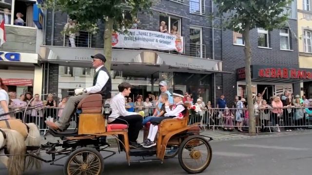 Grevenbroicher Schützenfest 2023 - Grosser Festumzug Am Sonntag Durch Die Stadt (3.9.2023)
