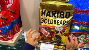 Куда летят Артур и Давид ? Чуть не опоздали в аэропорт ! Для детей Funny kid Children