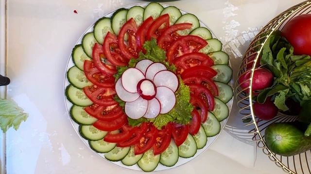 Красивые овощные нарезки для сервировки праздничного стола! Как красиво нарезать овощи! смотреть онлайн