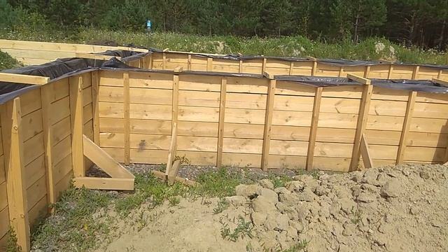 ЩЕЛИ в опалубке ленточного фундамента смотреть онлайн