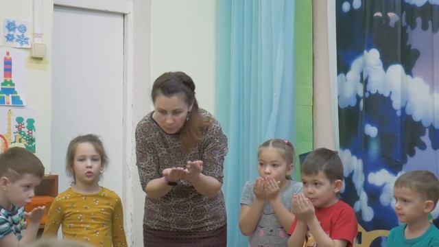 Визитная карточка воспитателя МДОУ №72 "Росинка" Бакшеевой Ю.О. смотреть онлайн