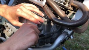 Минимальное ТО японского мотоцикла на примере Honda XR 250. Замена масла при сухом картере.