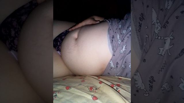 Животик урчит :) смотреть онлайн