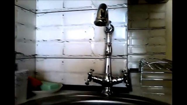 Укладка напольного керамогранита на балкон и фартука на кухне с запилом под 45 градусов. смотреть онлайн