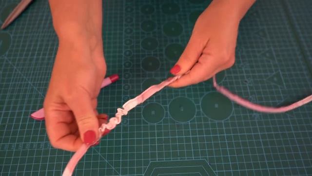 Урок 74. Как выполнить воздушные петли. Сто шагов портного.mp4 смотреть онлайн