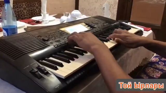 Той Ырлары Супер Попурри KG UZ YAMAHA PSR 730 Ниязбек Алтынбек смотреть онлайн