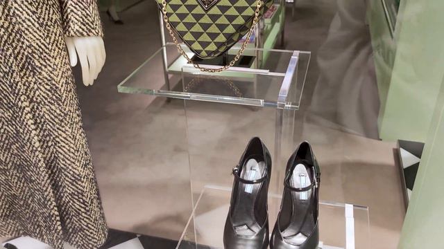 МОДНЫЕ ОБРАЗЫ В СТИЛЕ КЕЖУАЛ❤️ ИДЕИ СТИЛЬНЫХ АУТФИТОВ | PRADA смотреть онлайн