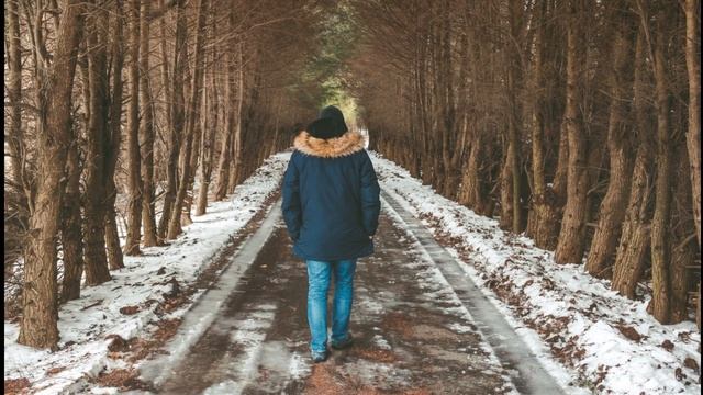 Loneliness - A Modern Capitalist Crisis смотреть онлайн