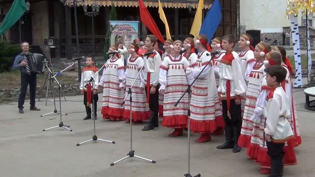 Праздник улицы Есенина "Есенинские мотивы" смотреть онлайн