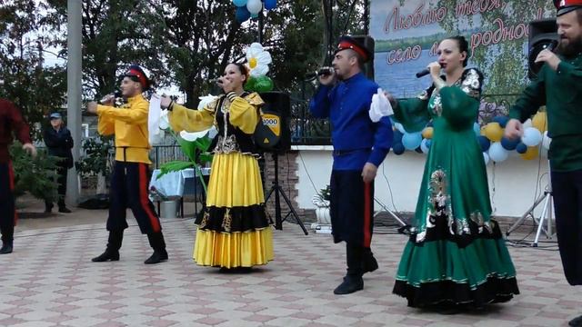Казачий ансамбль "Лазоревый цветок" смотреть онлайн