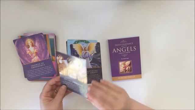 New Oracle Deck: DAILY GUIDANCE FROM YOUR ANGELS // Interview Spread смотреть онлайн